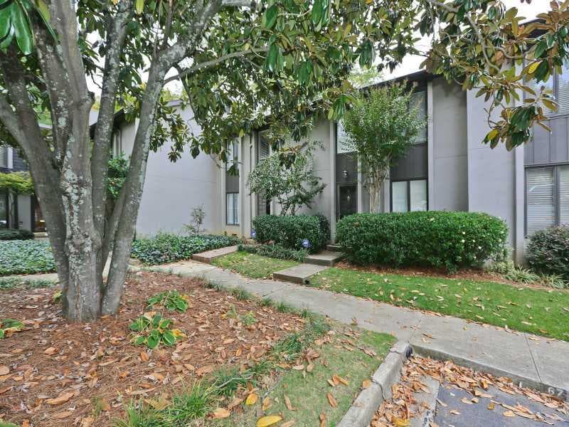 3 bedroom, 1,798 sq ft condominium sold at 71 Ivy Trail 71, Atlanta, GA 30342