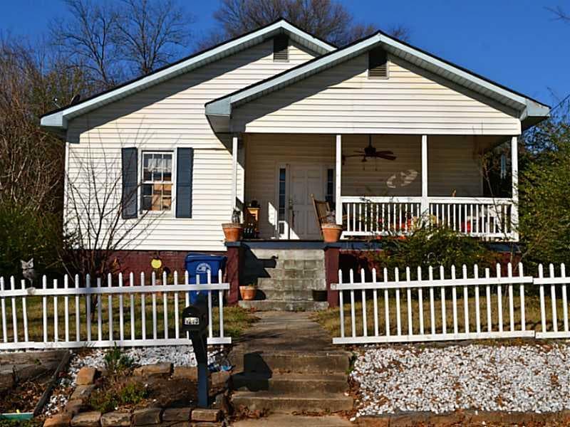 3 bedroom, 1,267 sq ft single family residence sold at 1213 Milton Terrace, Atlanta, GA 30315