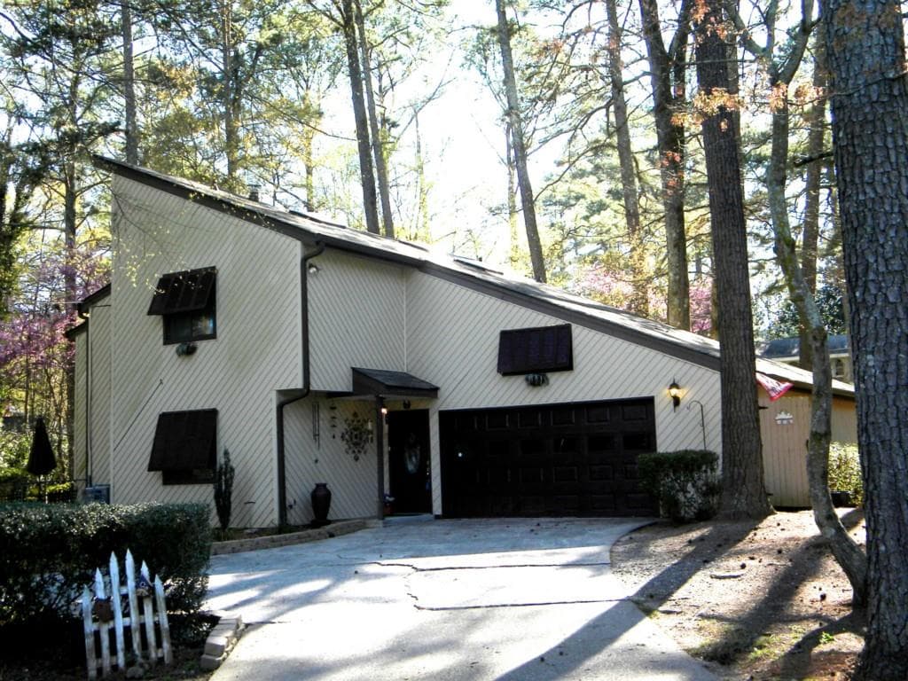 3802 Ivey Lane, Lilburn, GA 30047 — most recent listing photo