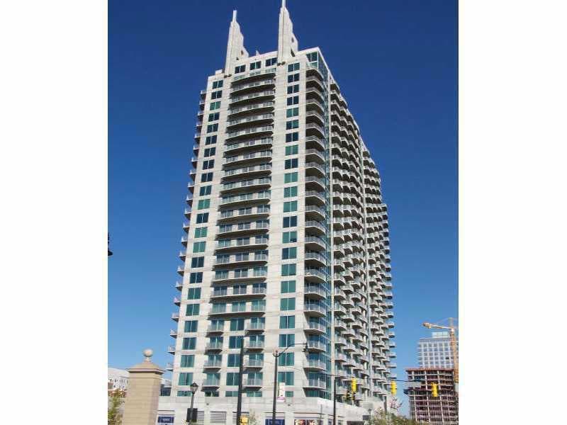 2 bedroom, 1,045 sq ft condominium sold at 361 17th Street 802, Atlanta, GA 30363