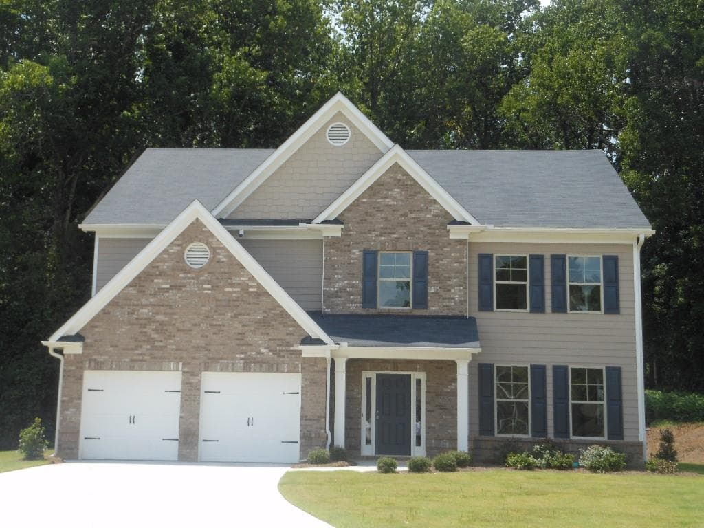 4 bedroom, 2,695 sq ft single family residence sold at 2305 Paces Estates Drive, Lithia Springs, GA 30122
