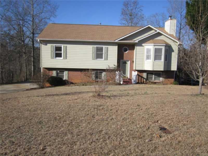 4868 HUNT CLUB Drive, Flowery Branch, GA 30542 — most recent listing photo