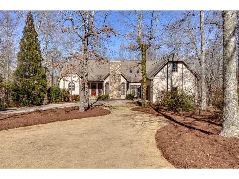 4 bedroom, 4,526 sq ft single family residence sold at 2020 Stonehedge Road, Roswell, GA 30075