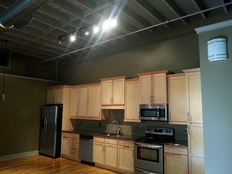 1 bedroom, 906 sq ft condominium sold at 205 Johnson Avenue 211, Carrollton, GA 30117