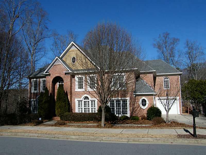 6 bedroom, 7,059 sq ft single family residence sold at 4545 Bastion Drive, Roswell, GA 30075