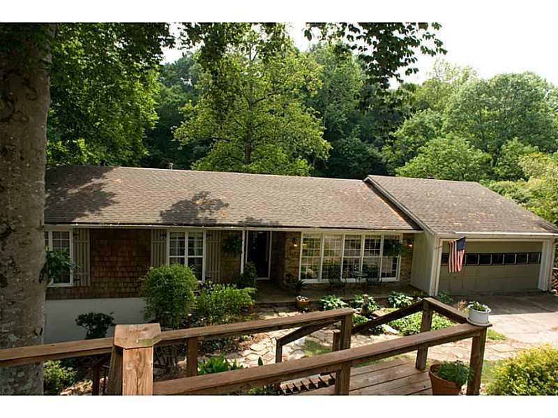 4 bedroom, 2,820 sq ft single family residence sold at 2232 Guinevere Way, Atlanta, GA 30345