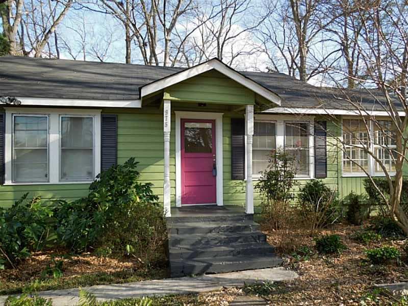 2 bedroom, 996 sq ft single family residence sold at 975 Rogers Street, Clarkston, GA 30021