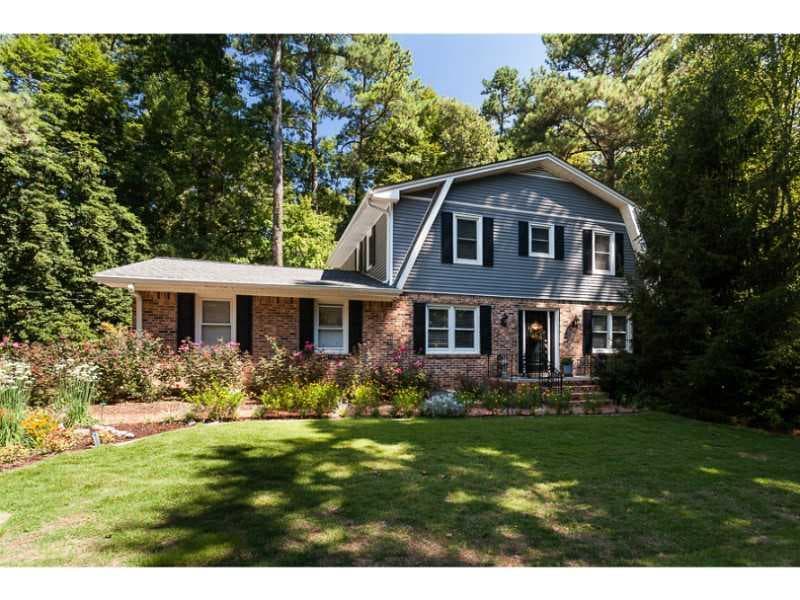 4 bedroom single family residence sold at 1704 Parliament Drive, Dunwoody, GA 30338