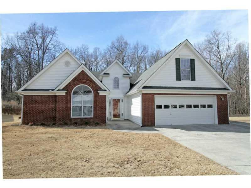2025 Charleston Oaks Circle, Lawrenceville, GA 30043 — most recent listing photo