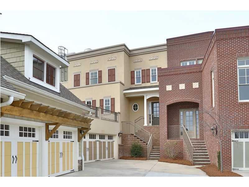 3 bedroom condominium sold at 320 Town Center Avenue 206, Suwanee, GA 30024