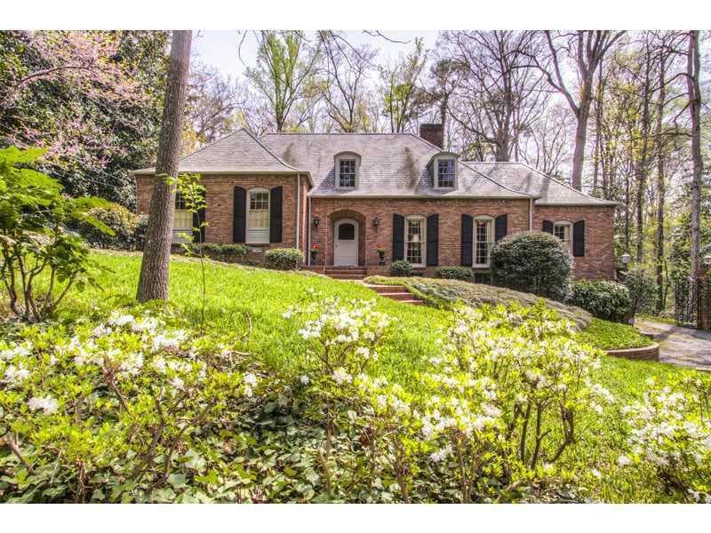 4 bedroom single family residence sold at 300 Blackland Road, Atlanta, GA 30342