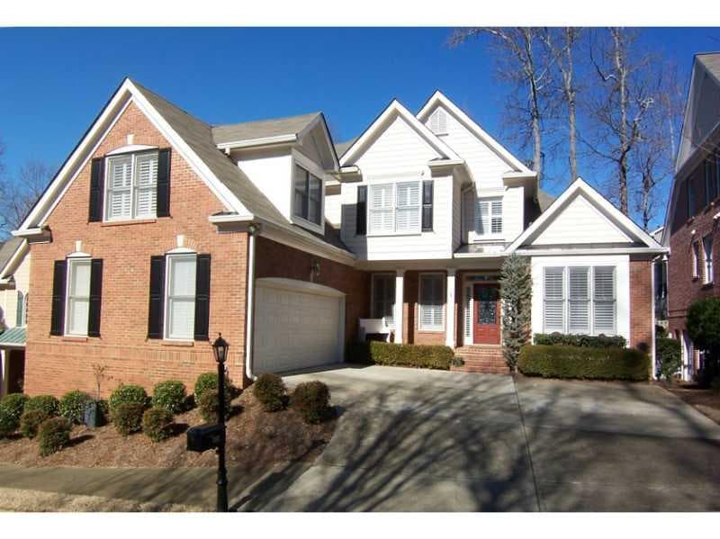 6 bedroom, 4,054 sq ft single family residence sold at 830 Enclave Walk, Roswell, GA 30075