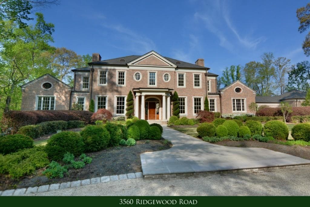 7 bedroom, 12,030 sq ft single family residence sold at 3560 Ridgewood Road, Atlanta, GA 30327