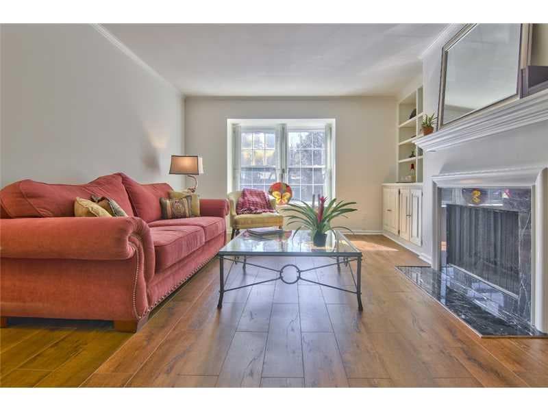 2 bedroom, 1,200 sq ft condominium sold at 77 La Rue Place -, Atlanta, GA 30327