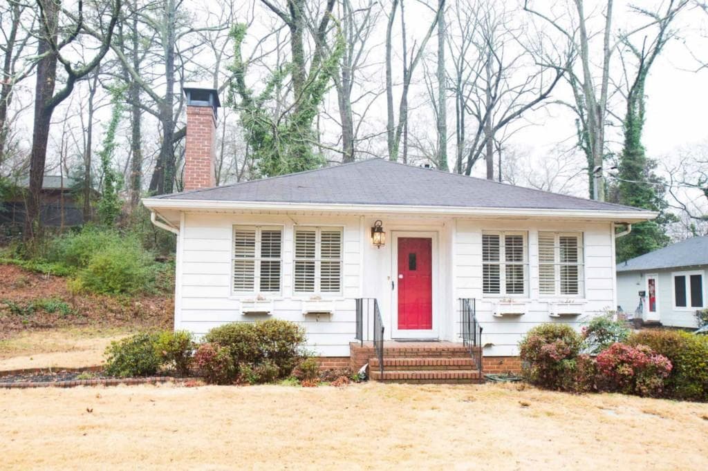 2 bedroom, 1,032 sq ft single family residence sold at 577 Chicasaw Drive, Marietta, GA 30060
