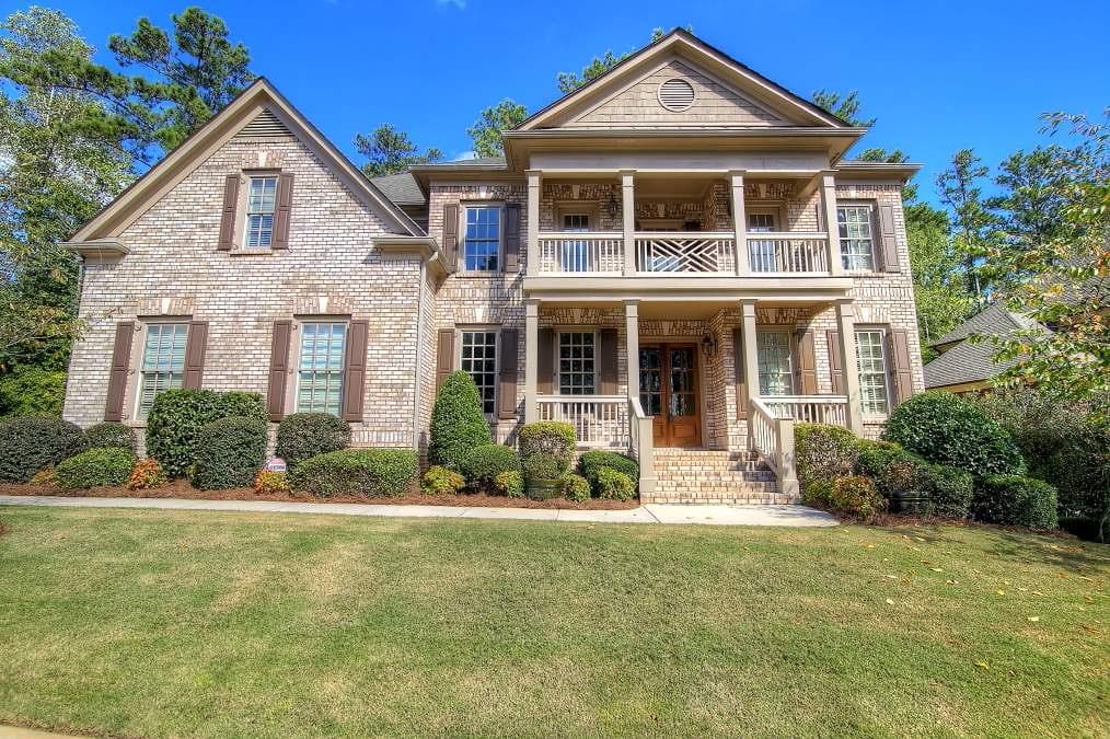 5 bedroom, 3,971 sq ft single family residence sold at 3912 Dahlwiny Court, Sandy Springs, GA 30350