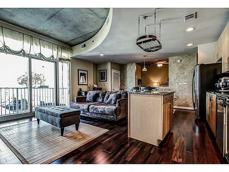 1 bedroom condominium sold at 250 Pharr Road 1001, Atlanta, GA 30305