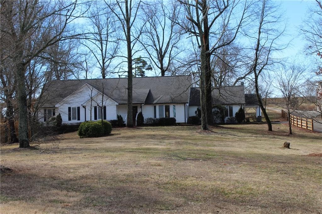 4 bedroom single family residence sold at 5801 BROOKTON LULA Road, Gainesville, GA 30506