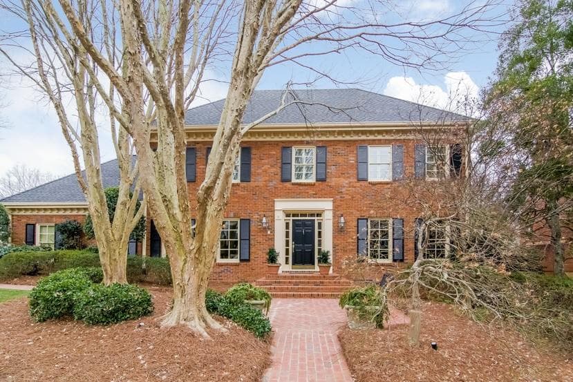 4 bedroom, 3,891 sq ft single family residence sold at 415 Tavern Circle, Sandy Springs, GA 30350