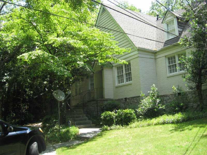single family residence sold at 3285 West Roxboro Road, Atlanta, GA 30324