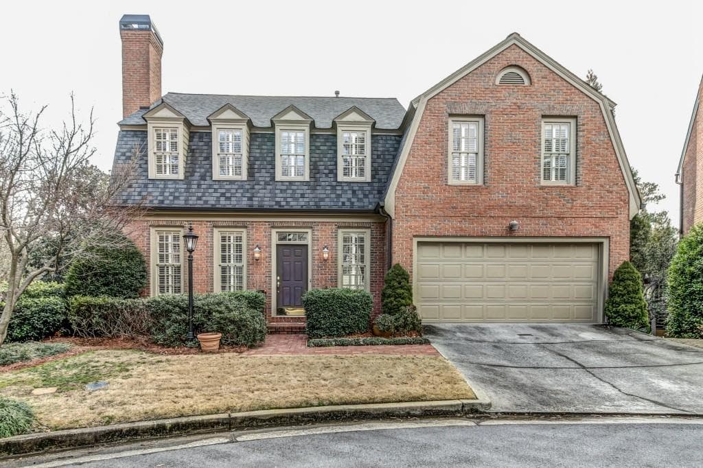 4 bedroom, 4,297 sq ft single family residence sold at 2113 Village Point, Atlanta, GA 30319
