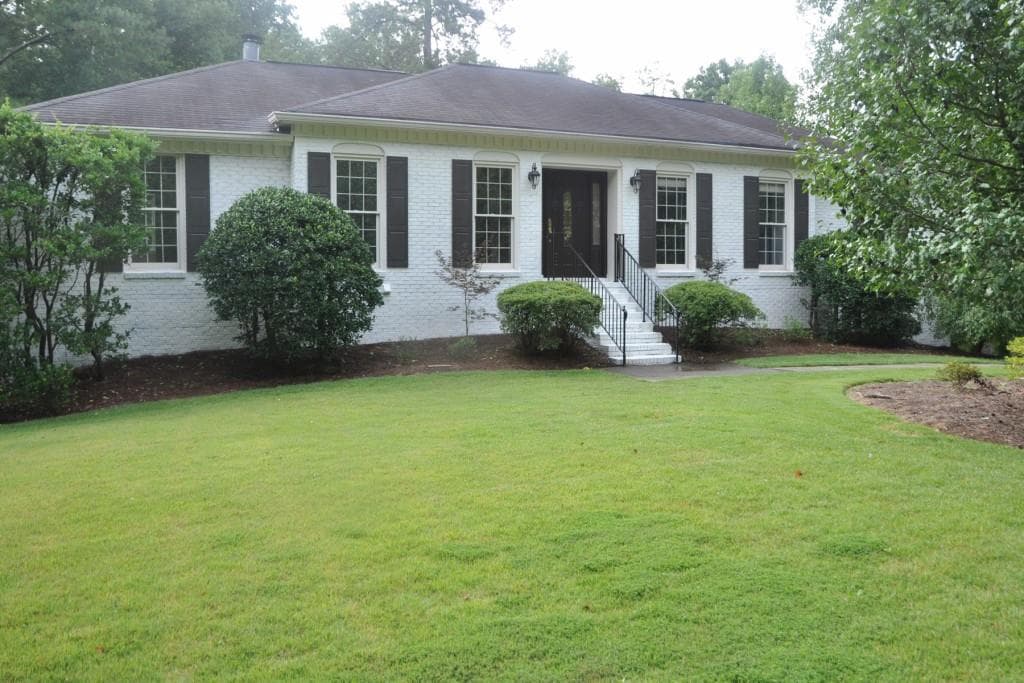 10575 Shallowford Road, Roswell, GA 30075 — most recent listing photo