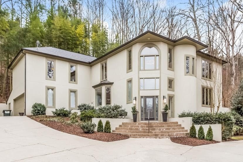 6985 Riverside Drive, Sandy Springs, GA 30328 — most recent listing photo