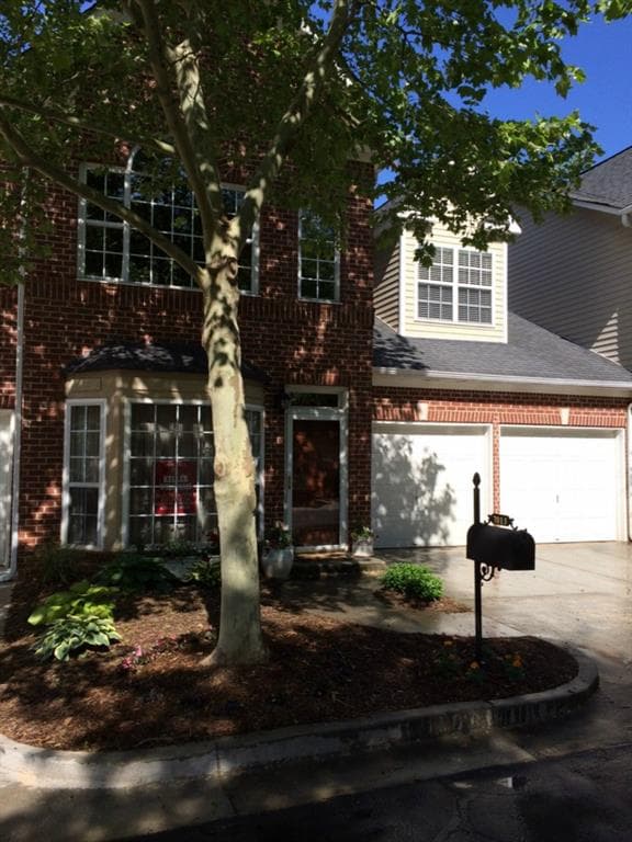7013 Lexington Drive, Roswell, GA 30075 — most recent listing photo
