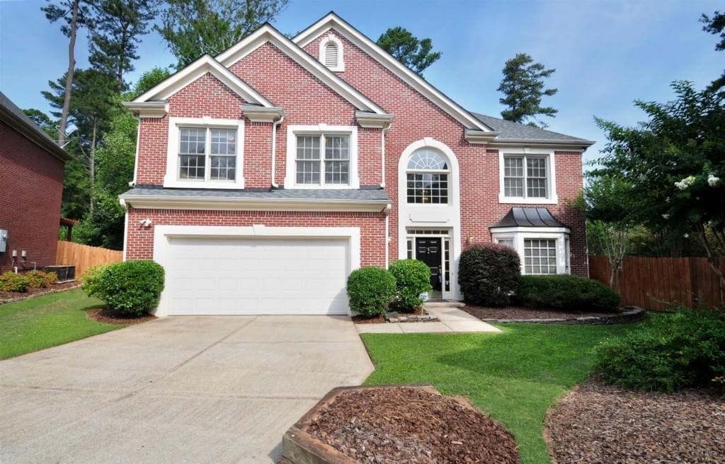 4 bedroom, 3,165 sq ft single family residence sold at 1786 Lavista Oaks Drive, Decatur, GA 30033