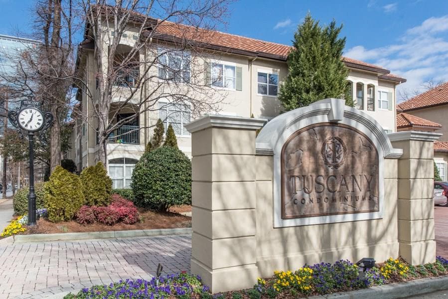 2 bedroom, 1,181 sq ft condominium sold at 955 Juniper Street 4131, Atlanta, GA 30309