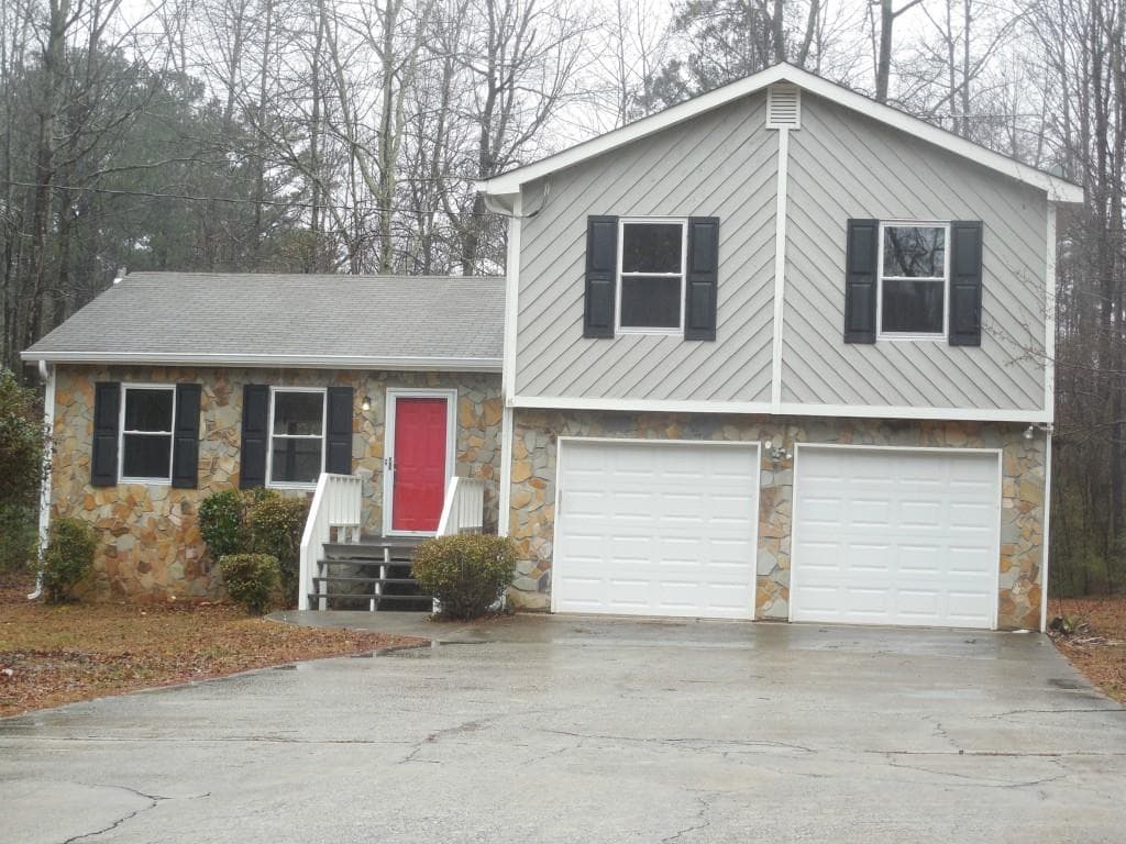 3 bedroom single family residence sold at 1300 Palisades Way, Ellenwood, GA 30294