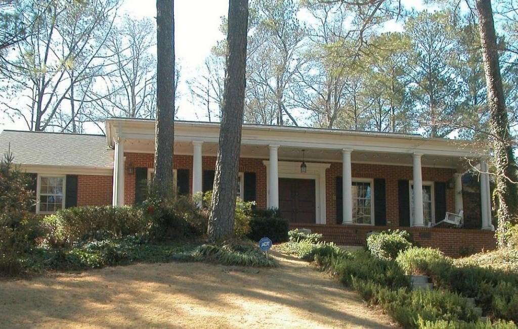 4 bedroom, 2,964 sq ft single family residence sold at 2741 Breckenridge Way, Atlanta, GA 30345