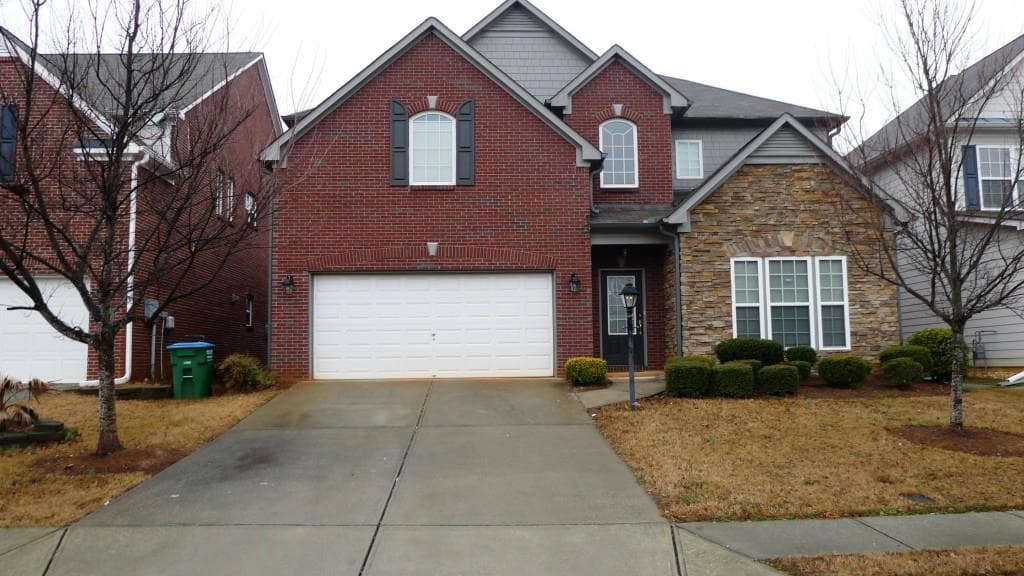 4 bedroom, 3,670 sq ft single family residence sold at 6824 Mimosa Circle, Tucker, GA 30084