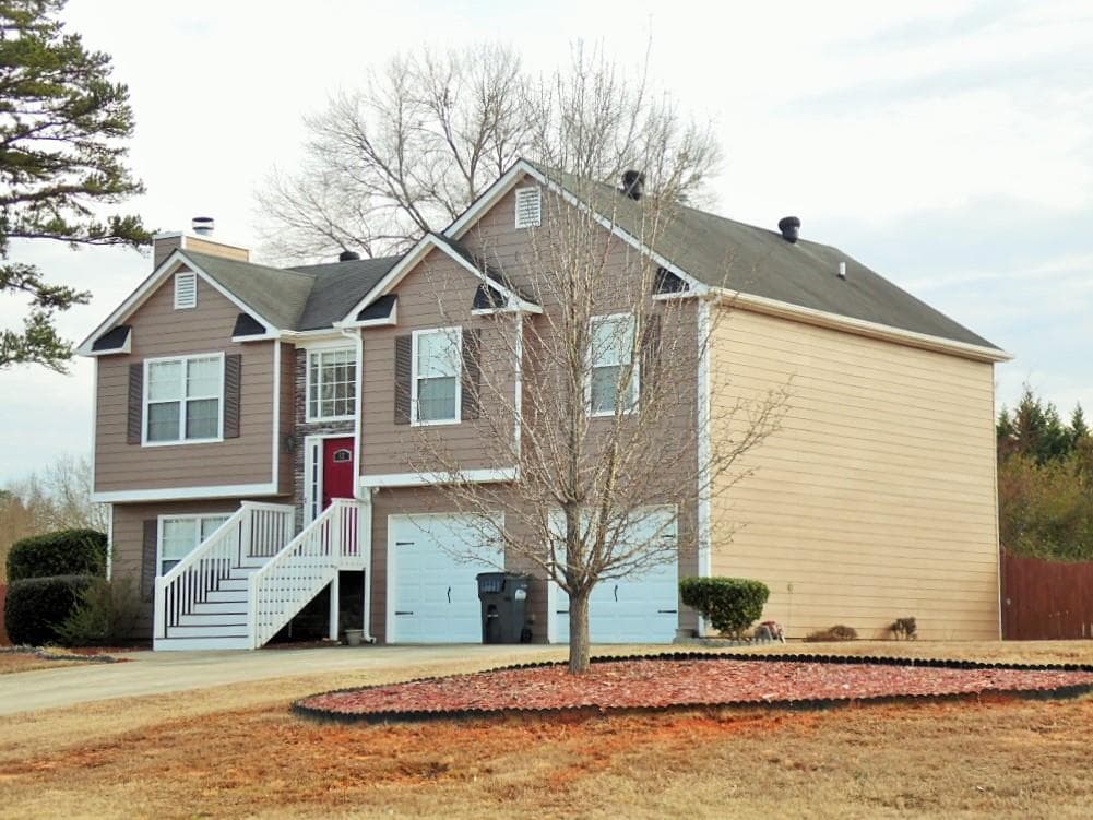 12 Farmers Court, Hiram, GA 30141 — most recent listing photo