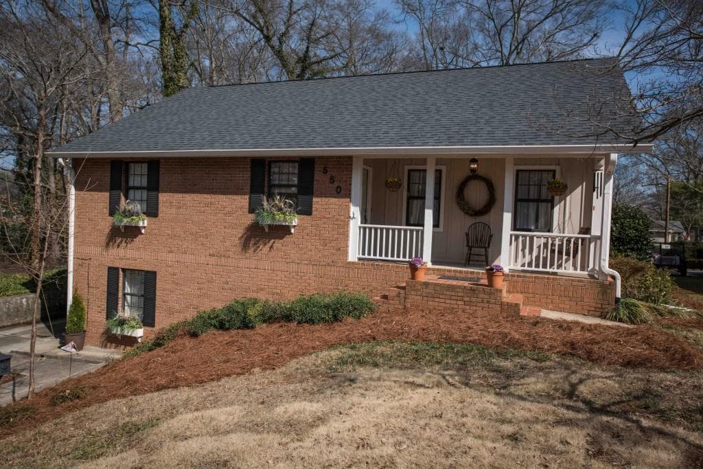 4 bedroom, 2,081 sq ft single family residence sold at 550 Cherokee Street, Marietta, GA 30060