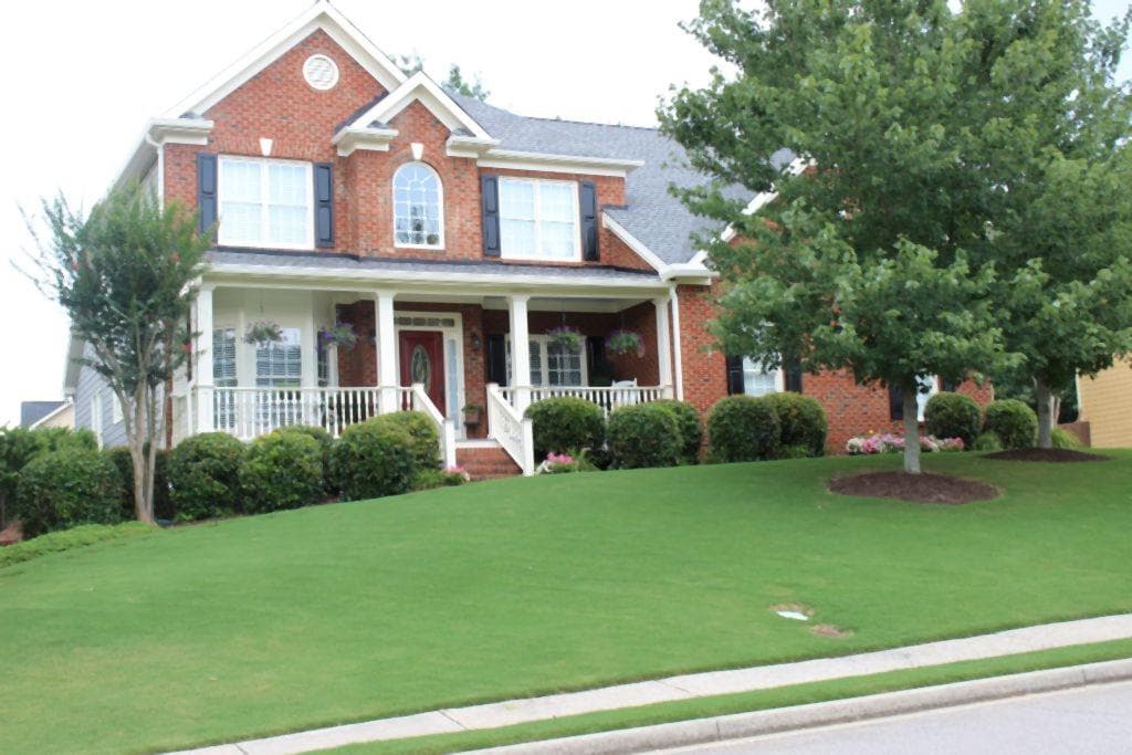 4 bedroom single family residence sold at 900 Lilac Arbor Drive, Dacula, GA 30019