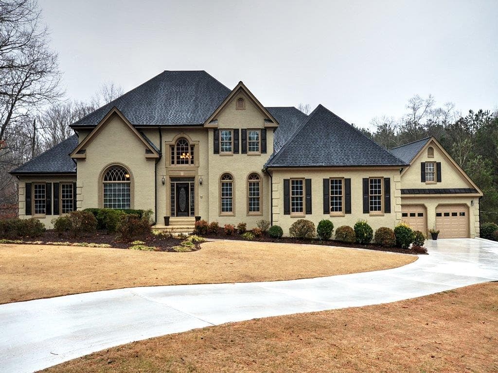 4555 Colony Point, Suwanee, GA 30024 — most recent listing photo