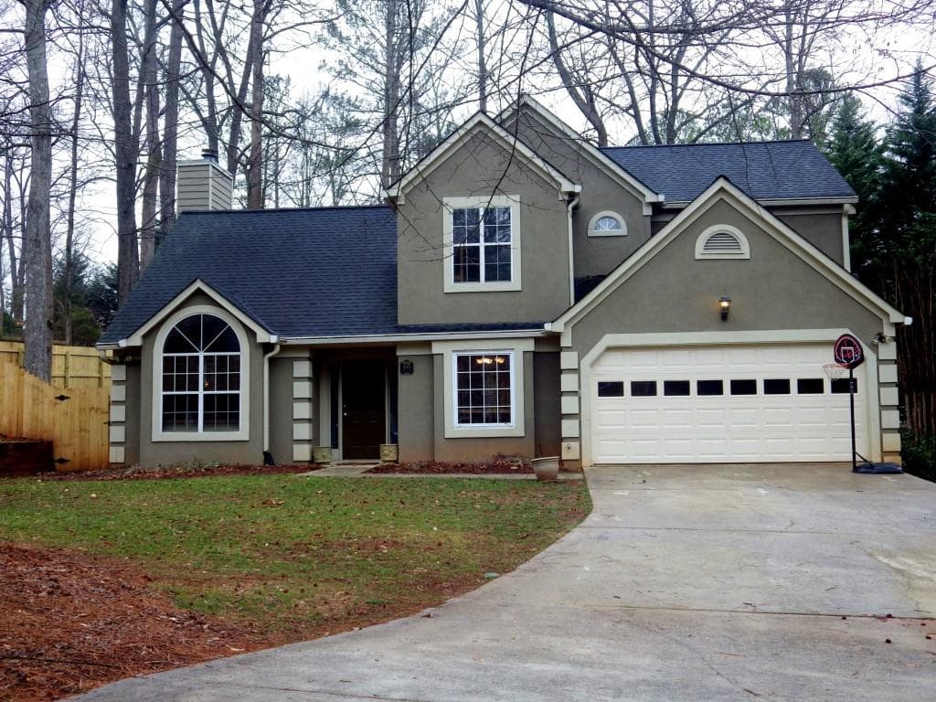 1085 Taylor Oaks Drive, Roswell, GA 30076 — most recent listing photo