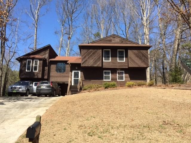 757 Farm Creek Road, Woodstock, GA 30188 — most recent listing photo