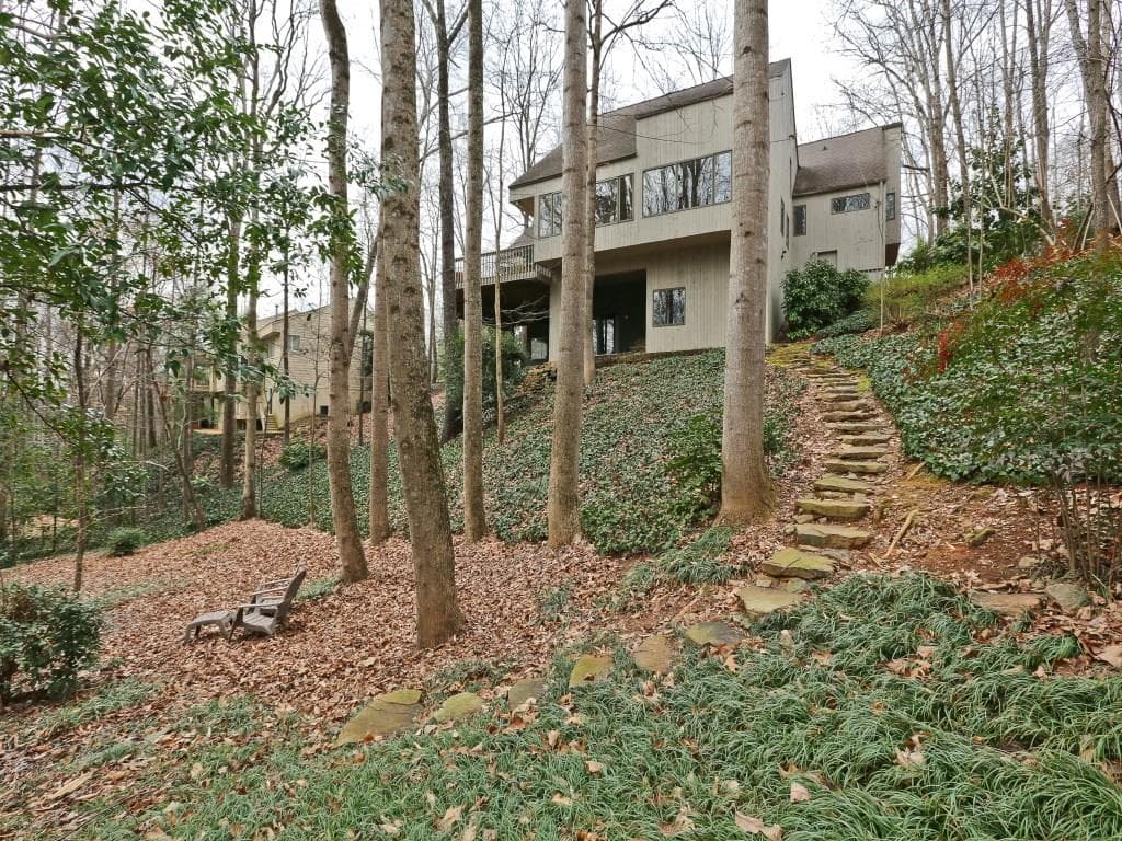 80 Glen Oaks Drive, Sandy Springs, GA 30327 — most recent listing photo