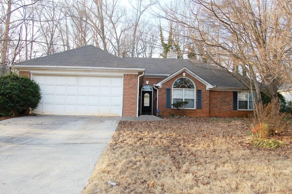 3 bedroom, 2,019 sq ft single family residence sold at 2899 Maple Walk Court, Lawrenceville, GA 30044