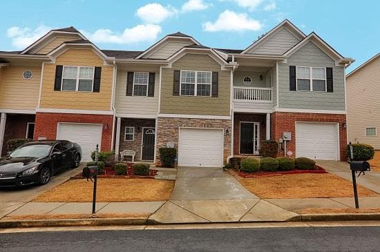 3 bedroom, 1,900 sq ft townhouse sold at 2124 Burns View Lane 2124, Lawrenceville, GA 30044
