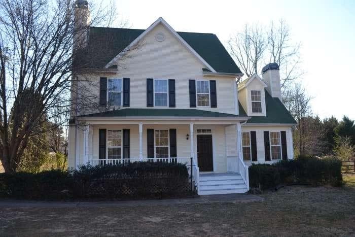 4564 HAPPY VALLEY Circle, Newnan, GA 30263 — most recent listing photo