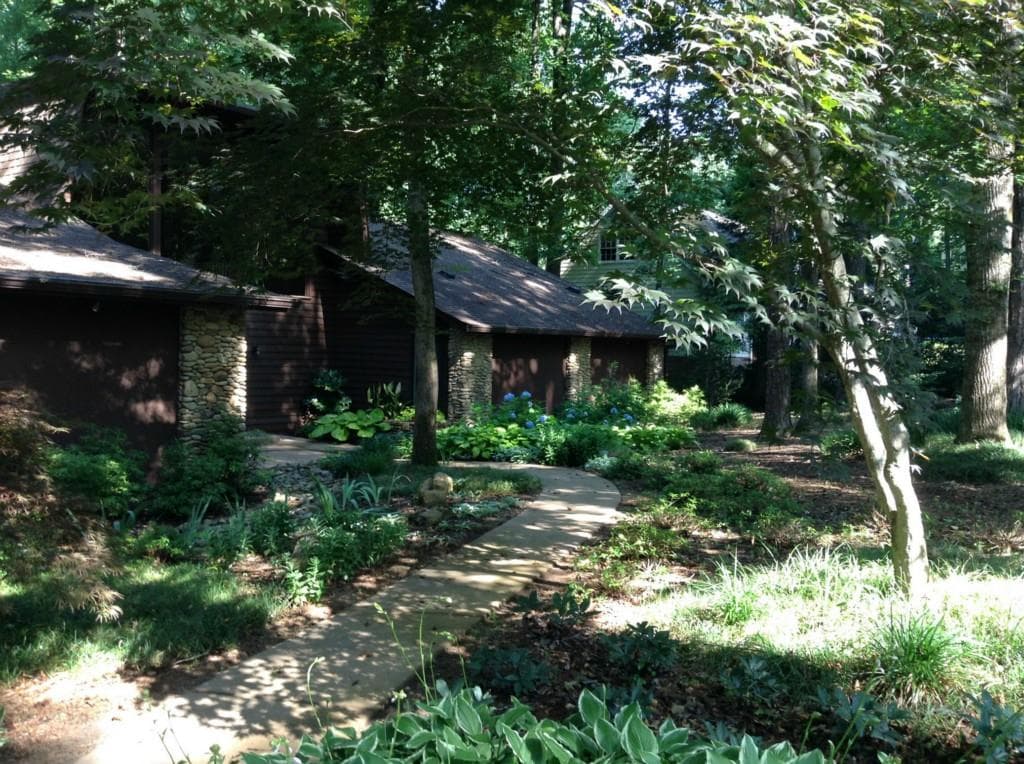 6070 Weatherly Drive, Sandy Springs, GA 30328 — most recent listing photo