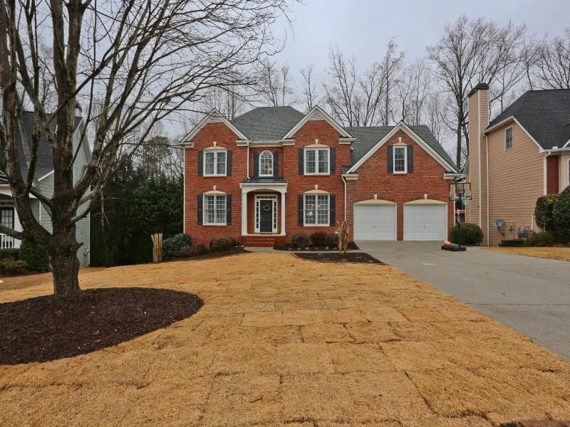 5 bedroom, 4,055 sq ft single family residence sold at 1224 Kenway Circle, Smyrna, GA 30082