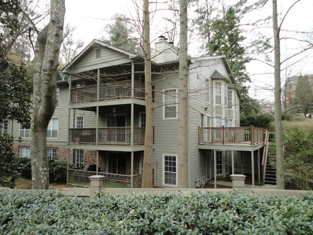 2901 LENOX Way 106, Atlanta, GA 30324 — most recent listing photo