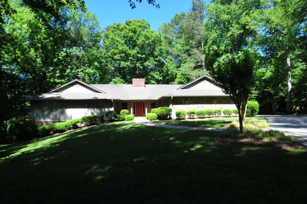 4 bedroom single family residence sold at 11215 Stroup Road, Roswell, GA 30075