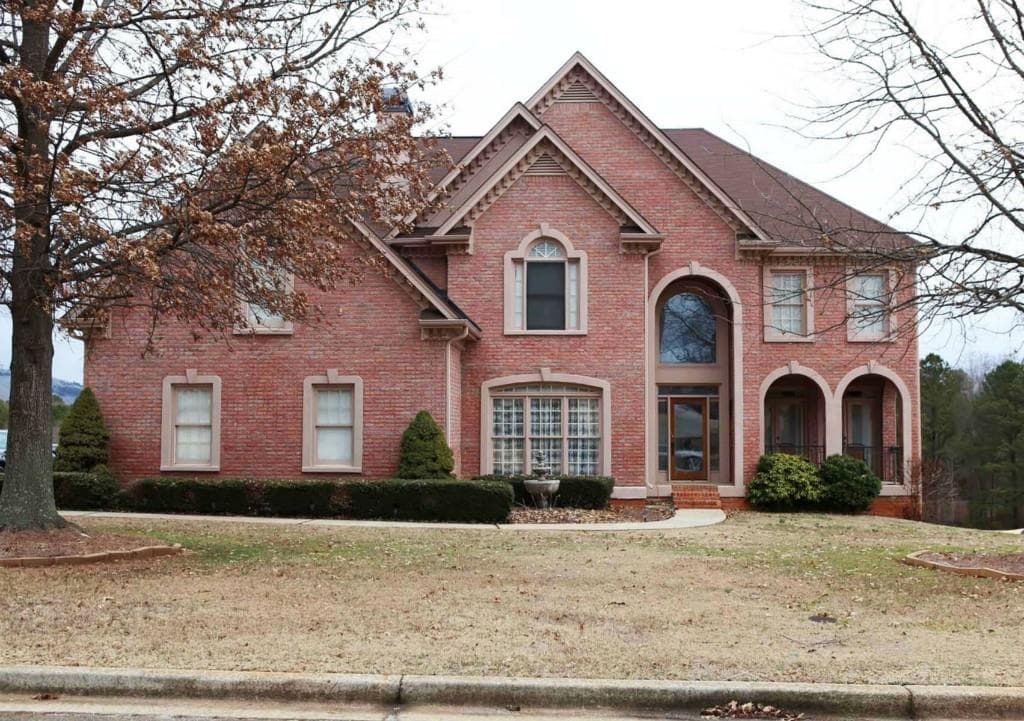 5 bedroom, 4,390 sq ft single family residence sold at 657 Masters Drive, Stone Mountain, GA 30087