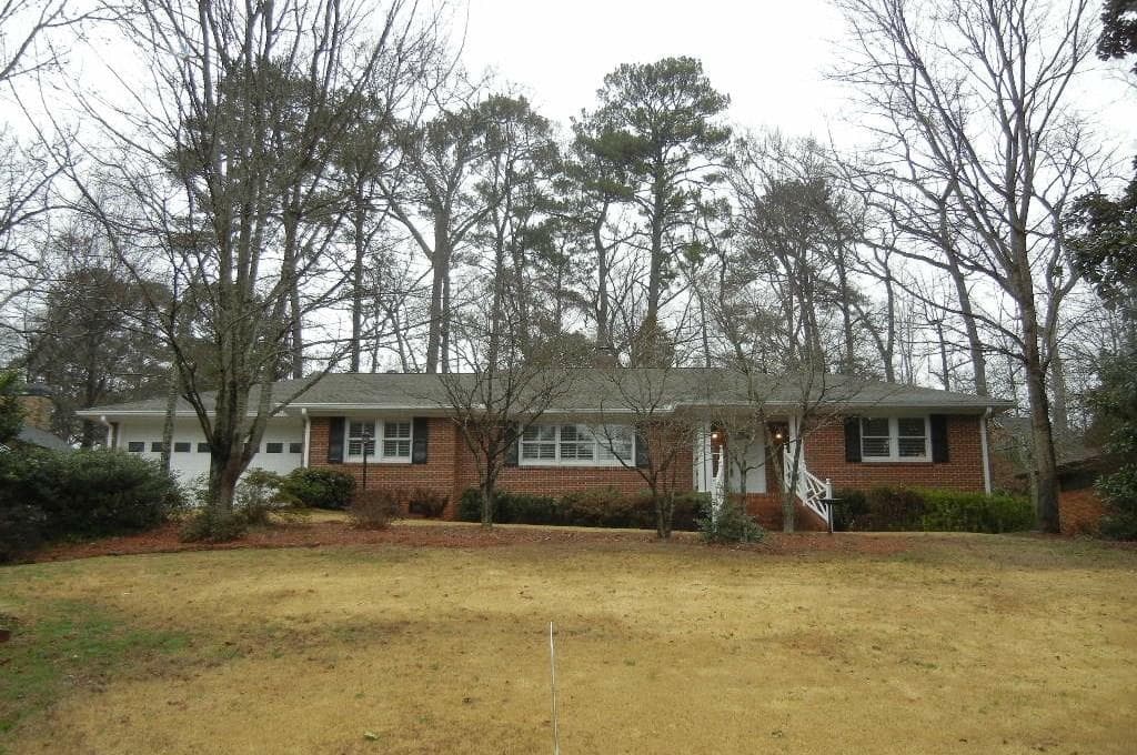 4 bedroom, 2,700 sq ft single family residence sold at 1829 Fisher Trail, Atlanta, GA 30345
