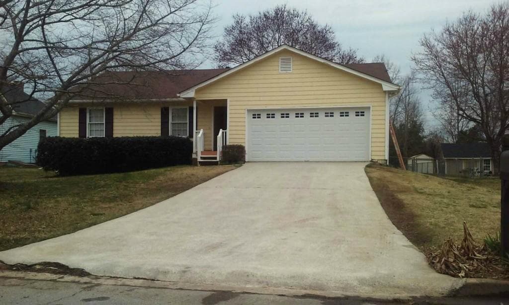 3 bedroom, 1,447 sq ft single family residence sold at 1620 Rose Garden Lane, Loganville, GA 30052